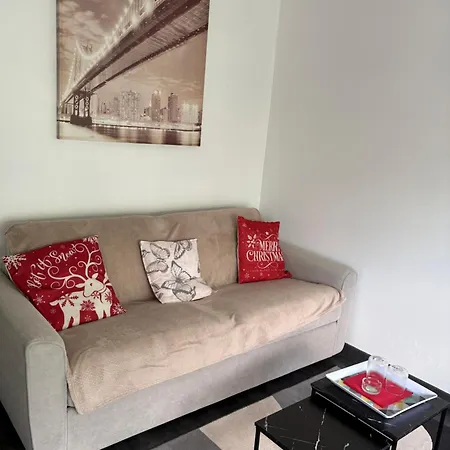 Chez Neziri Petit Cosy Proche Centre شقة *