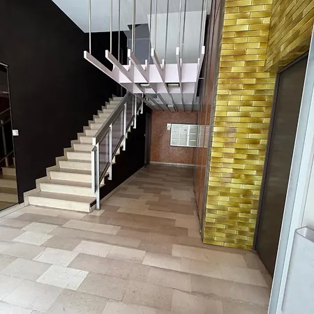 Chez Neziri Petit Cosy Proche Centre شقة
